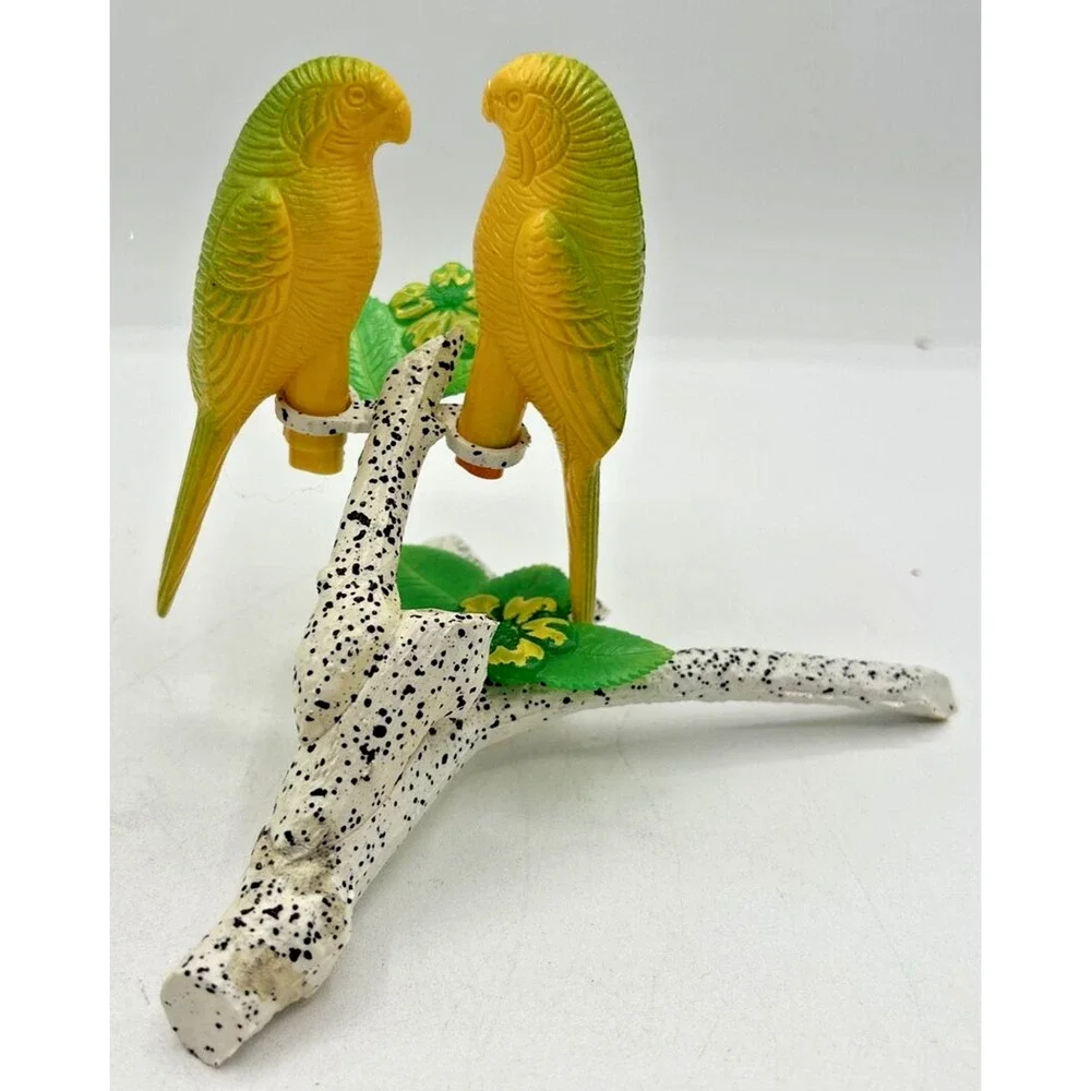 Vintage Retro Salt‎ and Pepper Shakers Love Birds U260/46